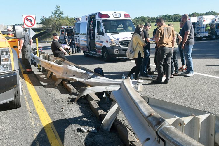 Bus crashes on I-81